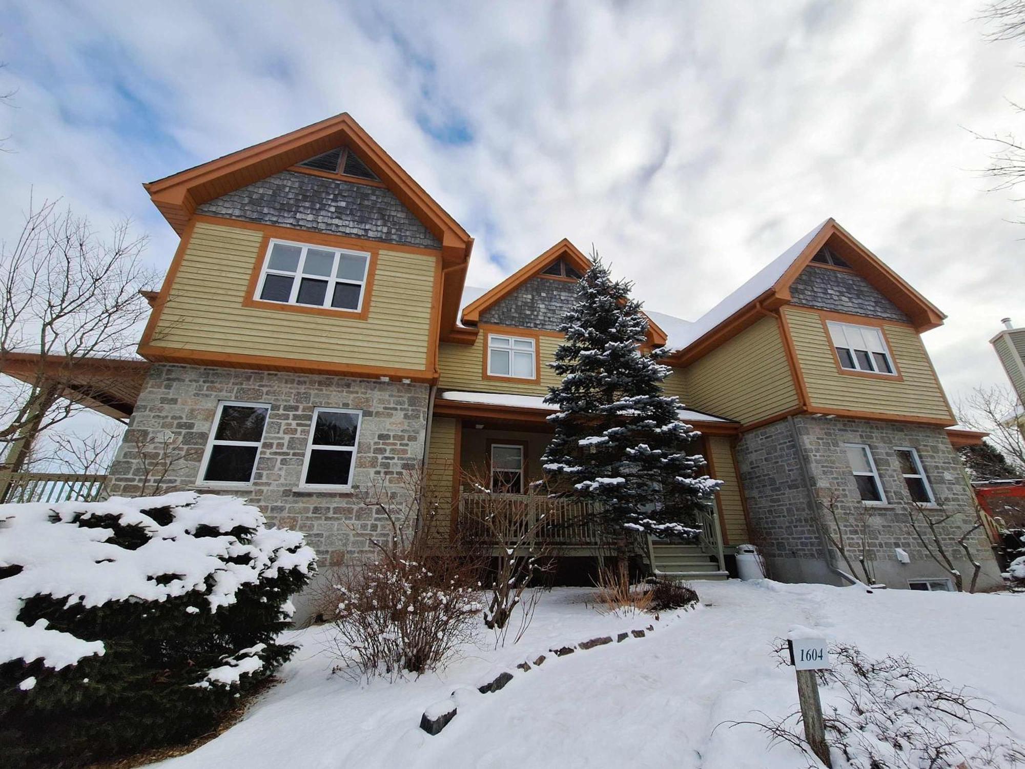 L'Aiglon - Nature Golf And Relaxation In Mont-Tremblant Exterior photo